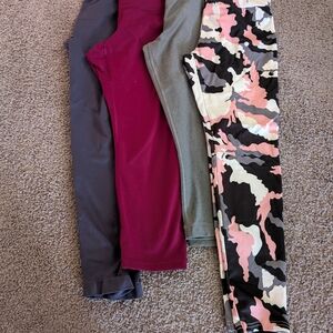 Set of Four Leggings in Various Colors